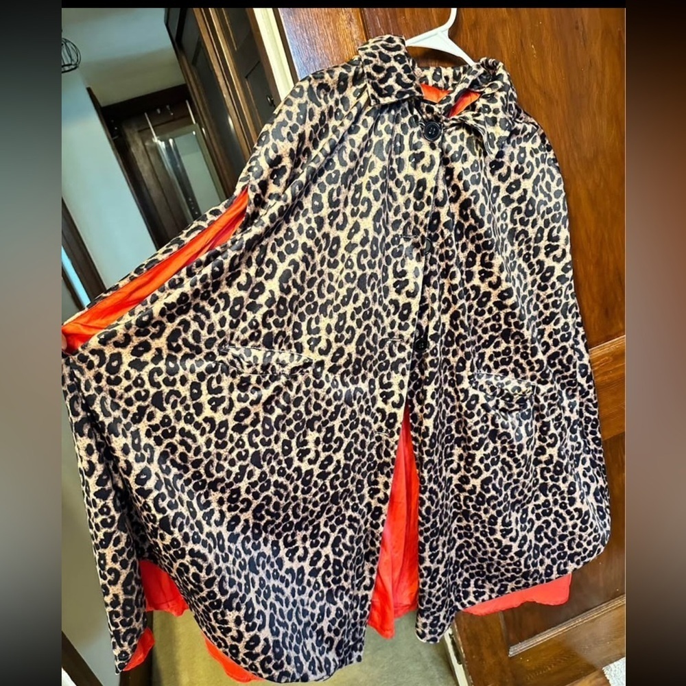 Leopard Print Cloak Halloween Costume - Picture 2 of 5